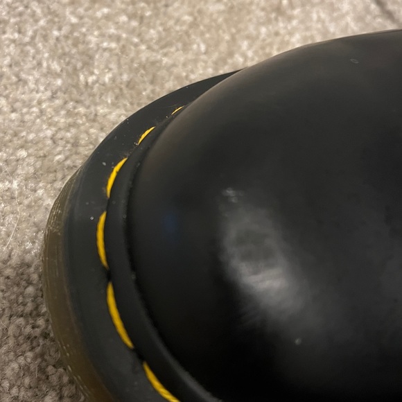 Classic Dr. Martens - Picture 4 of 4